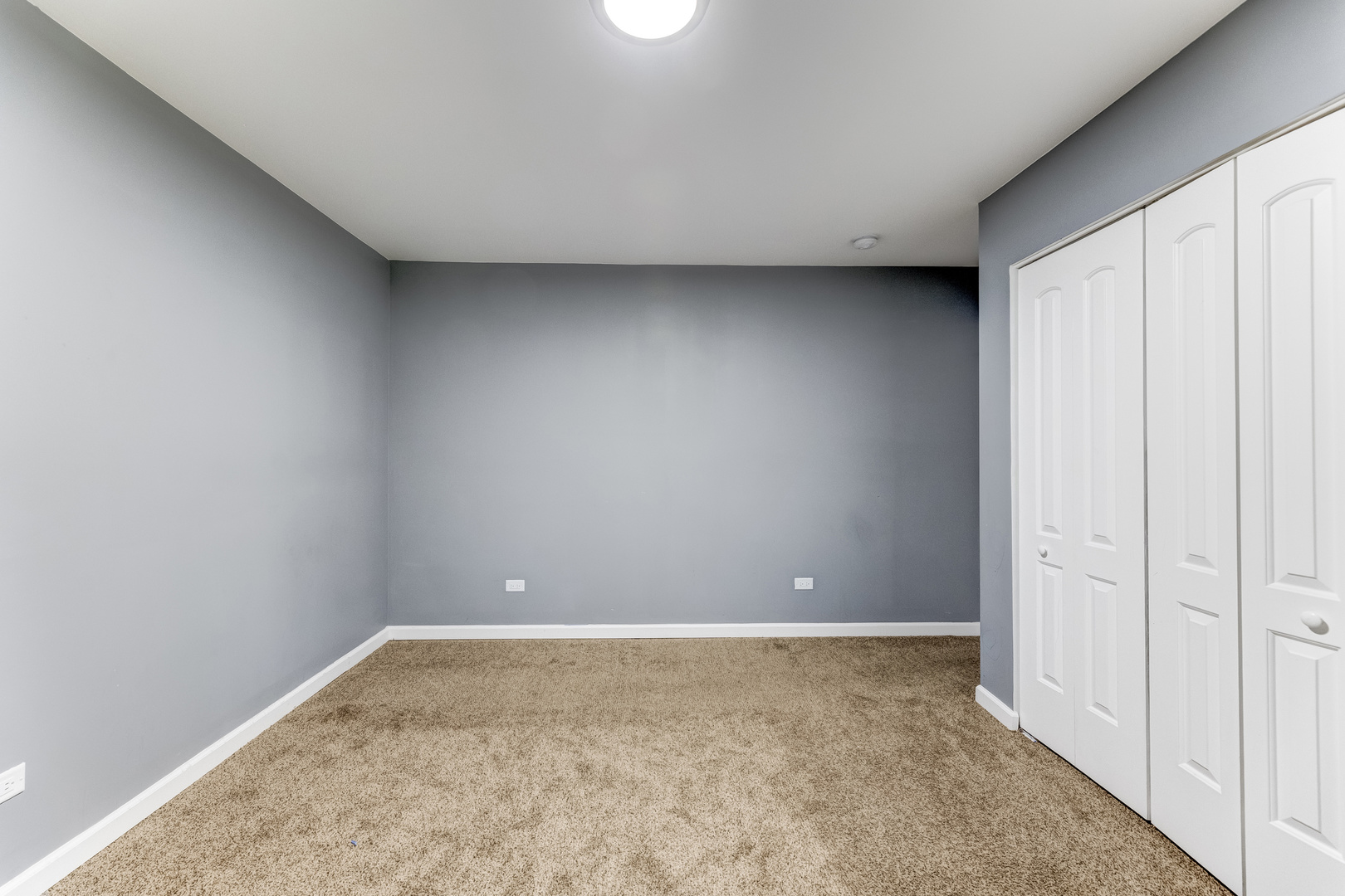 15331 Cherry Lane Markham, IL 60428 - Photo 16 of 23 a view of room