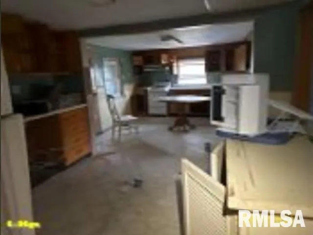 $85,000 | 2 North McBride Road, Ava, IL 62907