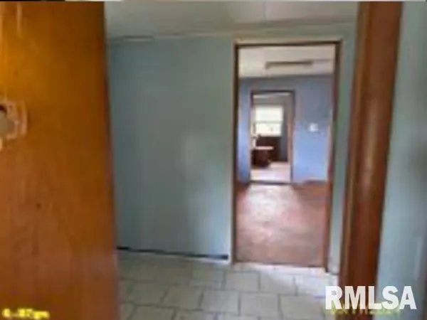 $30,000 | 2 North McBride Road, Ava, IL 62907