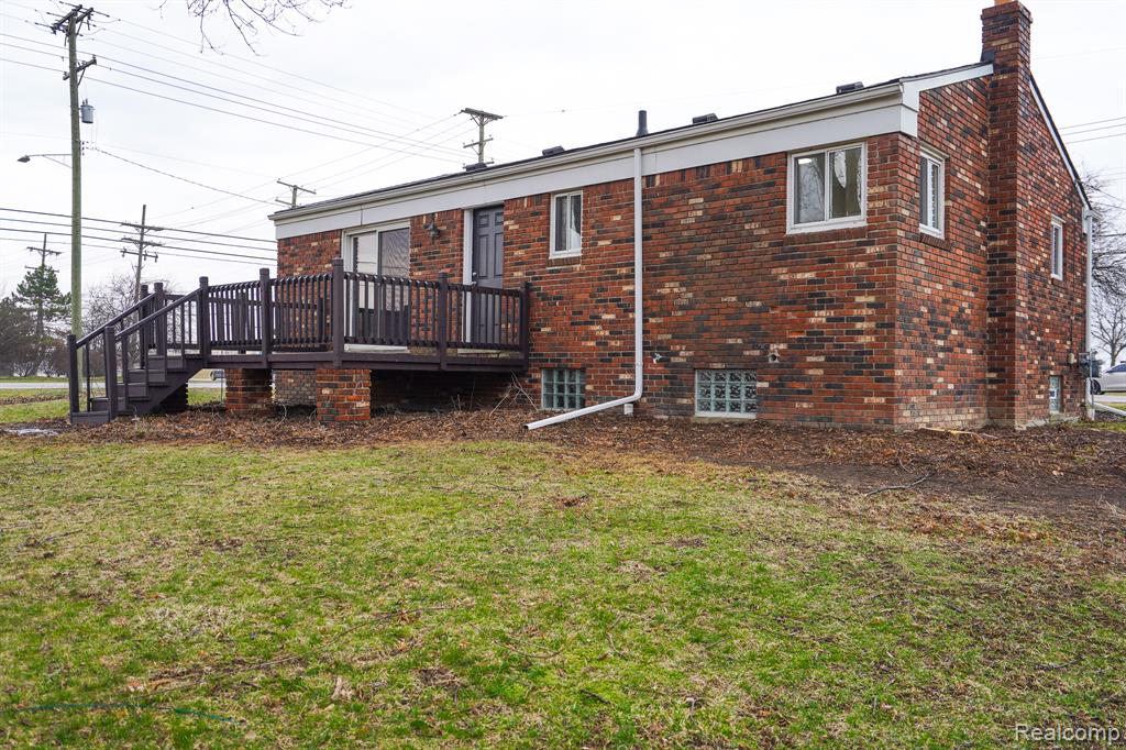 46985 Heydenreich Road Macomb, MI 48044 - Photo 3 of 60