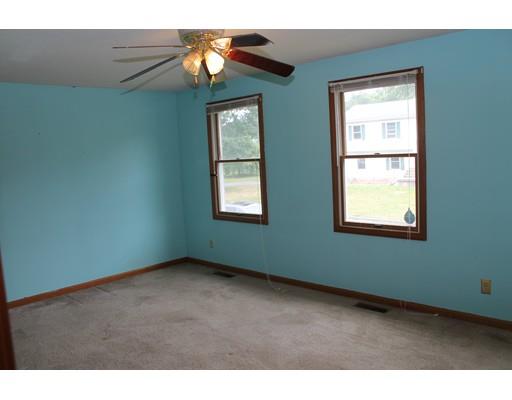 19 Stephanie Circle Springfield, MA 01129 - Photo 22 of 39