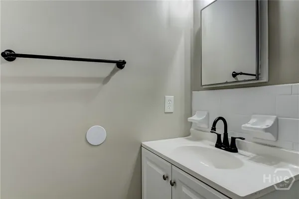 $1,800 | 8618 Ferguson Avenue, Savannah, GA 31406