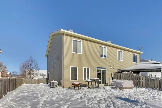 $249,900 | 3120 Hoffman Street, Plano, IL 60545