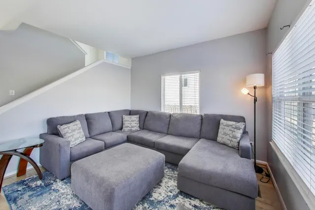 $249,900 | 3120 Hoffman Street, Plano, IL 60545