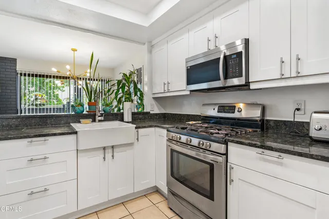 $545,000 | 15050 Sherman Way, Unit 190, Van Nuys, CA 91405