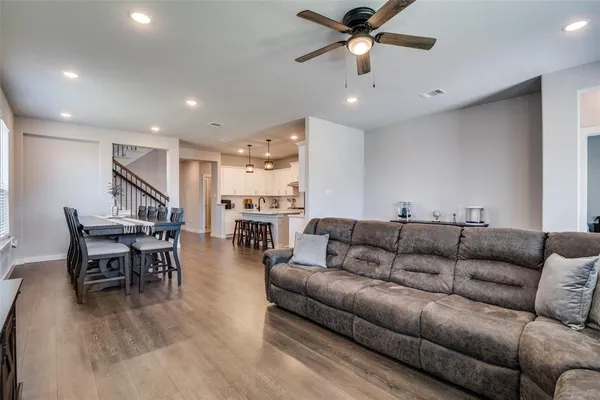 $369,900 | 421 Tuscany Drive, Forney, TX 75126