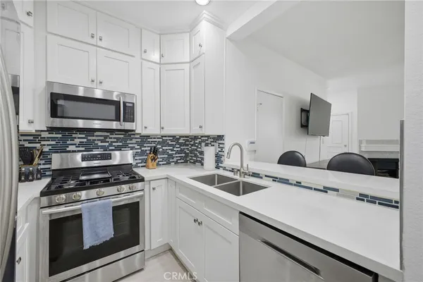 $429,999 | 434 East Spruce Avenue, Unit 100, Inglewood, CA 90301