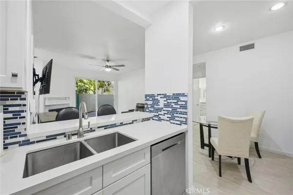 $429,999 | 434 East Spruce Avenue, Unit 100, Inglewood, CA 90301