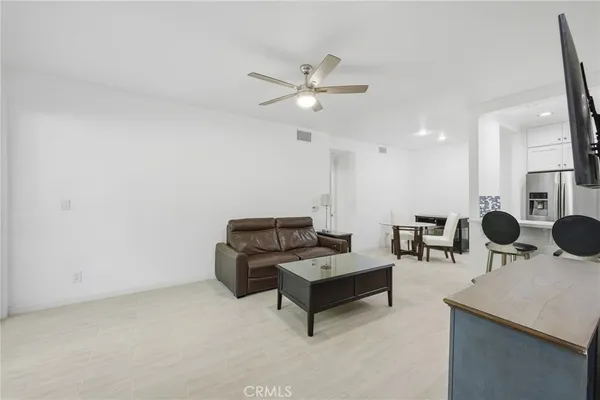 $429,999 | 434 East Spruce Avenue, Unit 100, Inglewood, CA 90301