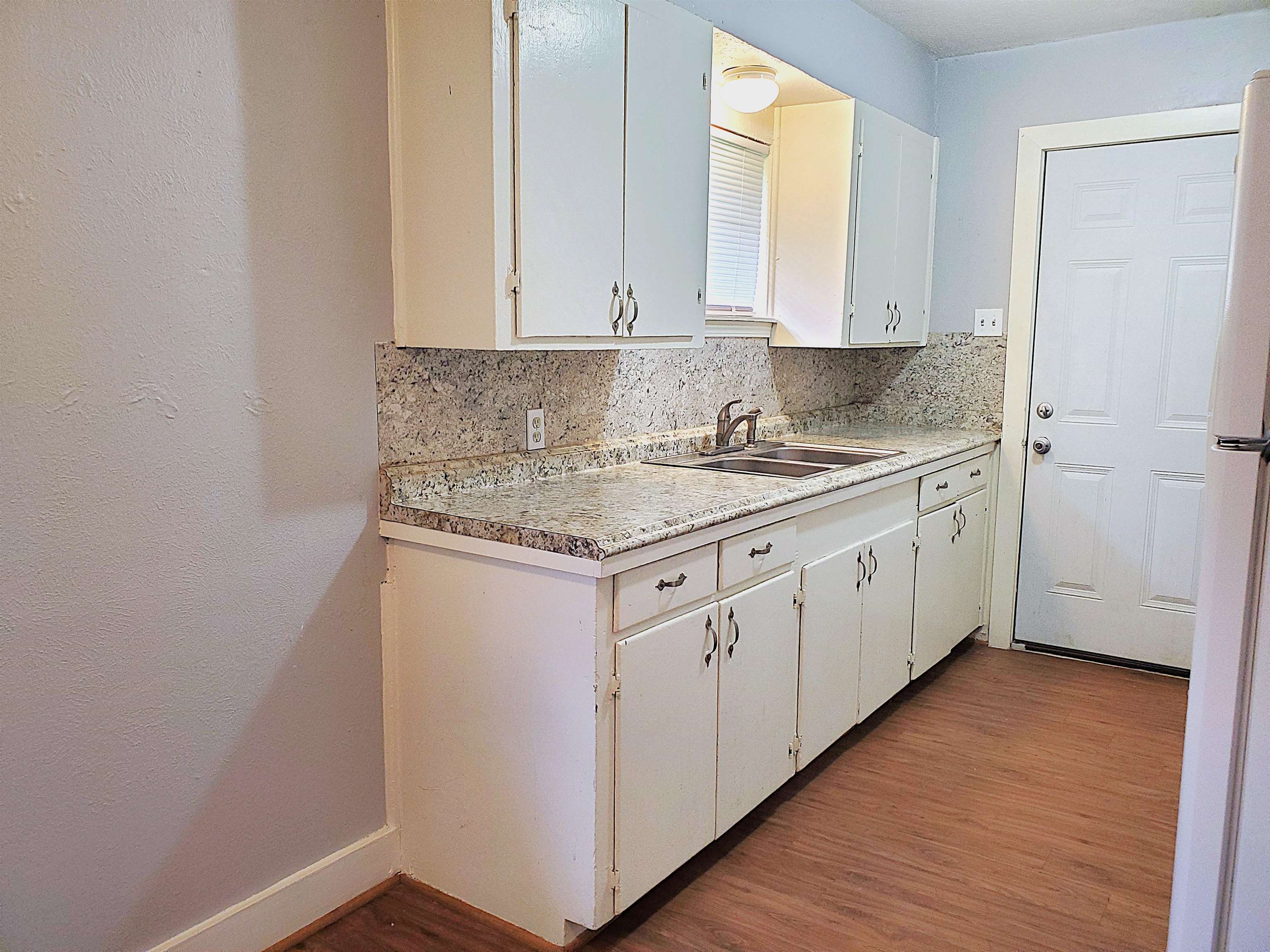 7725 Helbig Road Beaumont, TX 77708 - Photo 6 of 17