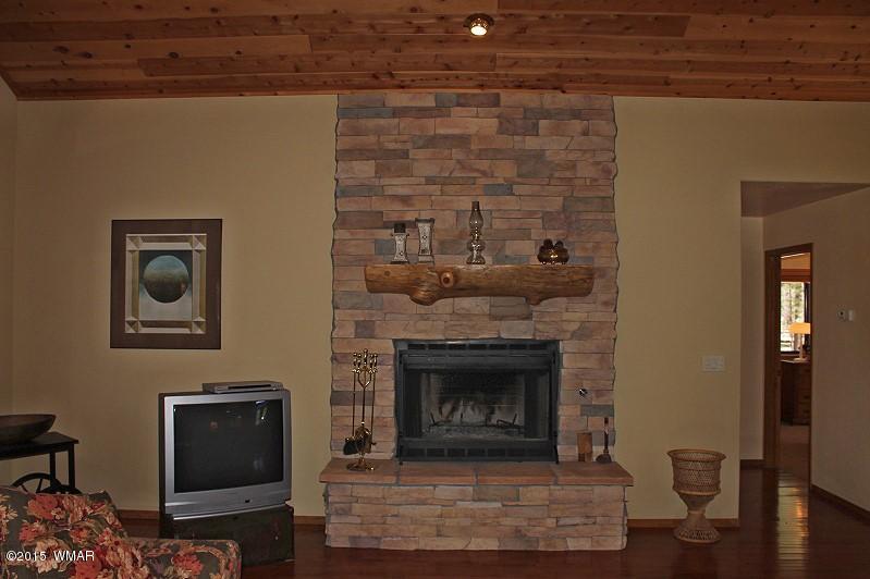 6962 Geronimo Road Pinetop, AZ 85935 - Photo 7 of 37 Gallery Image 7