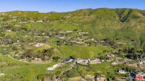 $1,899,000 | 20520 Pinnacle Way, Malibu, CA 90265