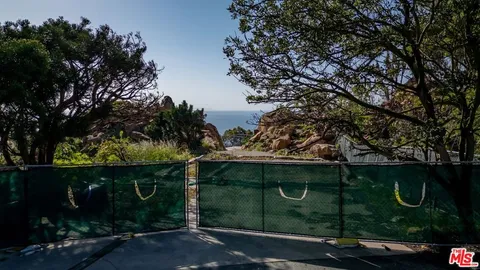 $1,899,000 | 20520 Pinnacle Way, Malibu, CA 90265