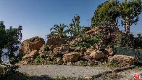 $1,899,000 | 20520 Pinnacle Way, Malibu, CA 90265