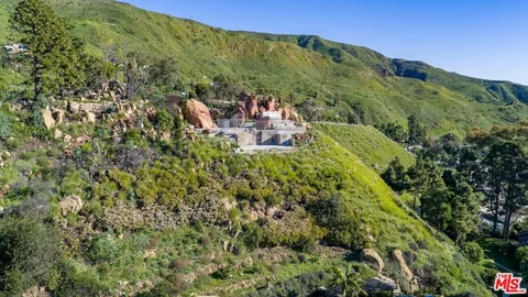 $1,899,000 | 20520 Pinnacle Way, Malibu, CA 90265
