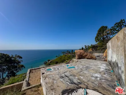 $1,899,000 | 20520 Pinnacle Way, Malibu, CA 90265