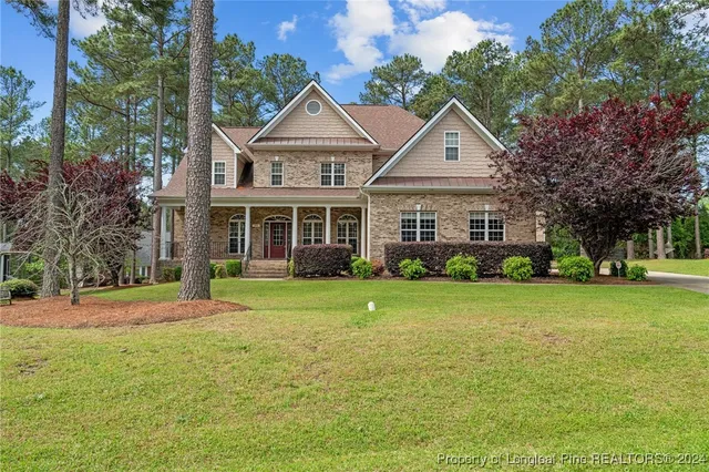 $699,900 | 250 The Inner Circle, Spring Lake, NC 28390