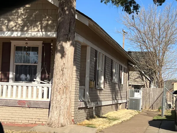$950 | 2211 South Polk Street, Unit B, Amarillo, TX 79109
