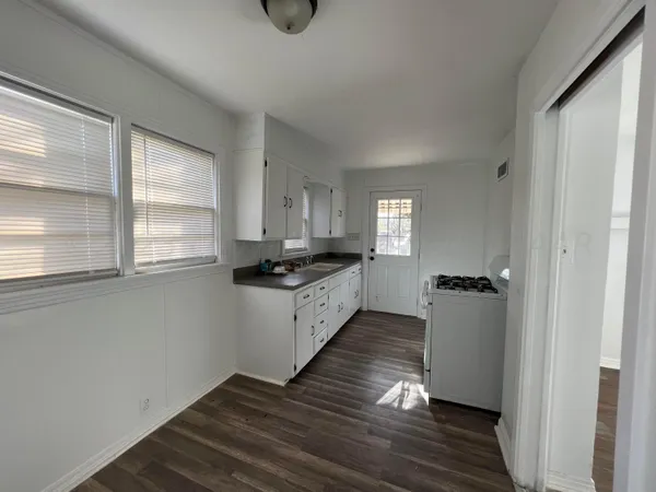 $950 | 2211 South Polk Street, Unit B, Amarillo, TX 79109