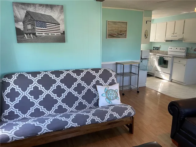 $225,000 | 271 Great Island Road, Narragansett, RI 02882