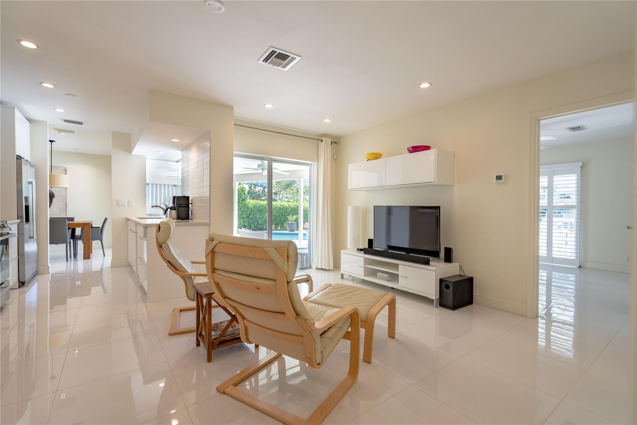 2762 Northeast 3rd Street Pompano Beach, FL 33062 - Photo 13 of 44 Photo 13