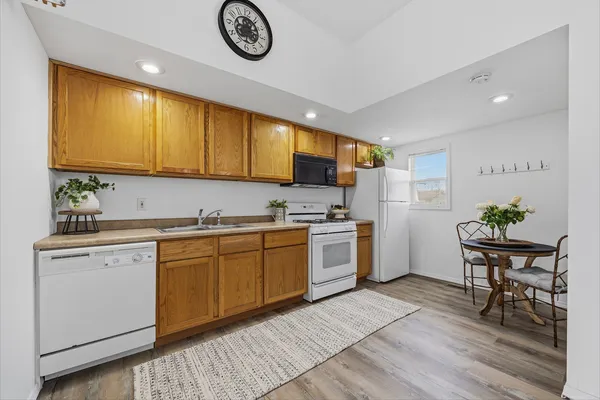 $110,000 | 910 North Mason Street, Bloomington, IL 61701