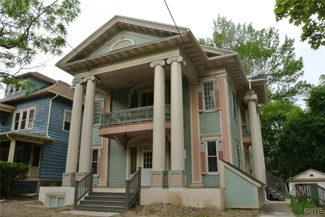 $724,900 | 718-720 Westcott Street, Unit 20, Syracuse, NY 13210