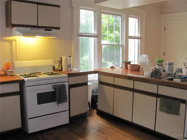 $724,900 | 718-720 Westcott Street, Unit 20, Syracuse, NY 13210