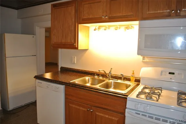 $724,900 | 718-720 Westcott Street, Unit 20, Syracuse, NY 13210