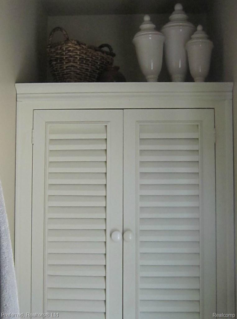 4222 Berry Road Plymouth, MI 48170 - Photo 20 of 29 4222 Berry Road master bath tolitries cabinet.jpg