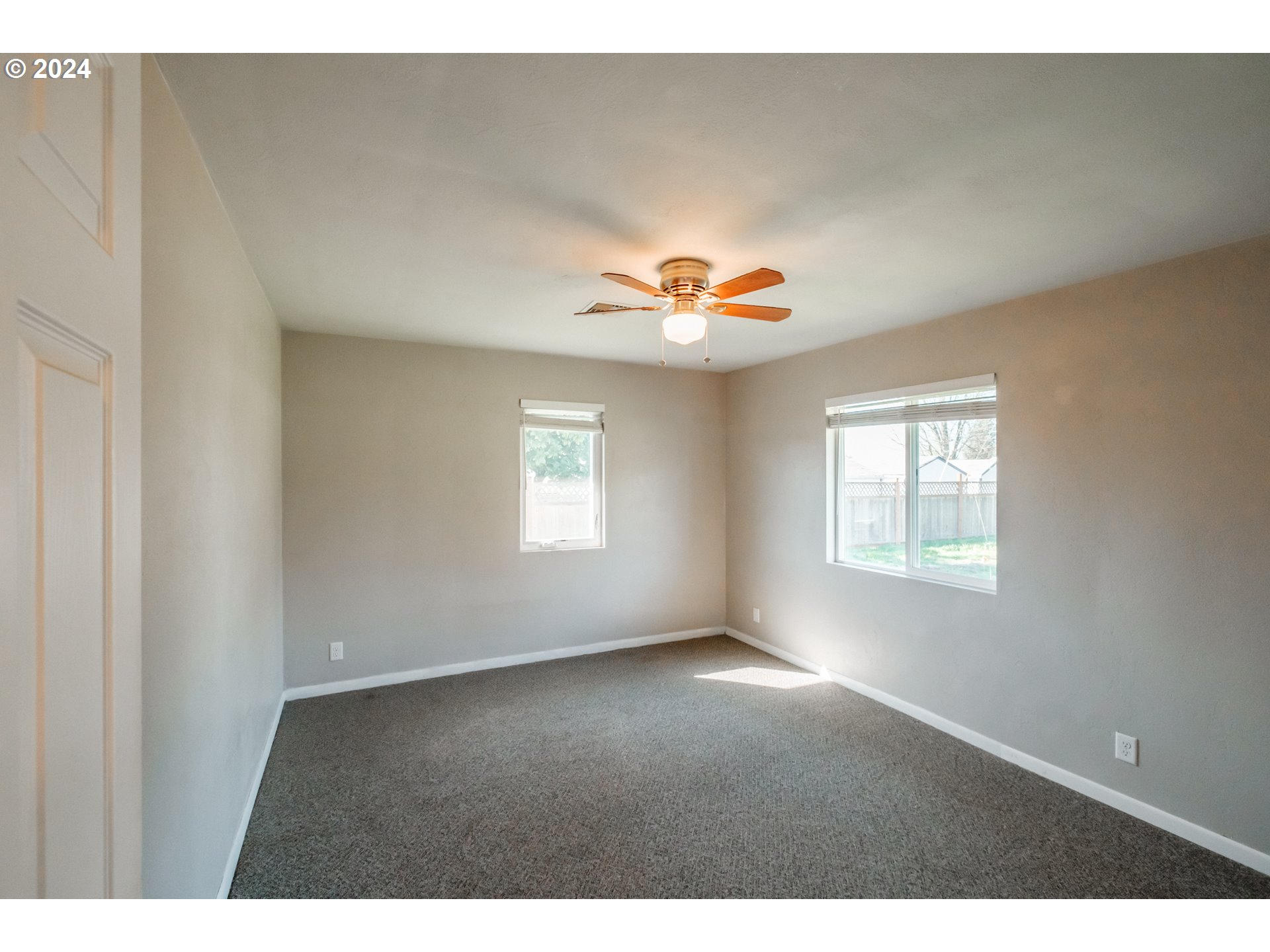4715 Knox Butte Road East Albany, OR 97322 - Photo 12 of 30 a view of an empty room with a window