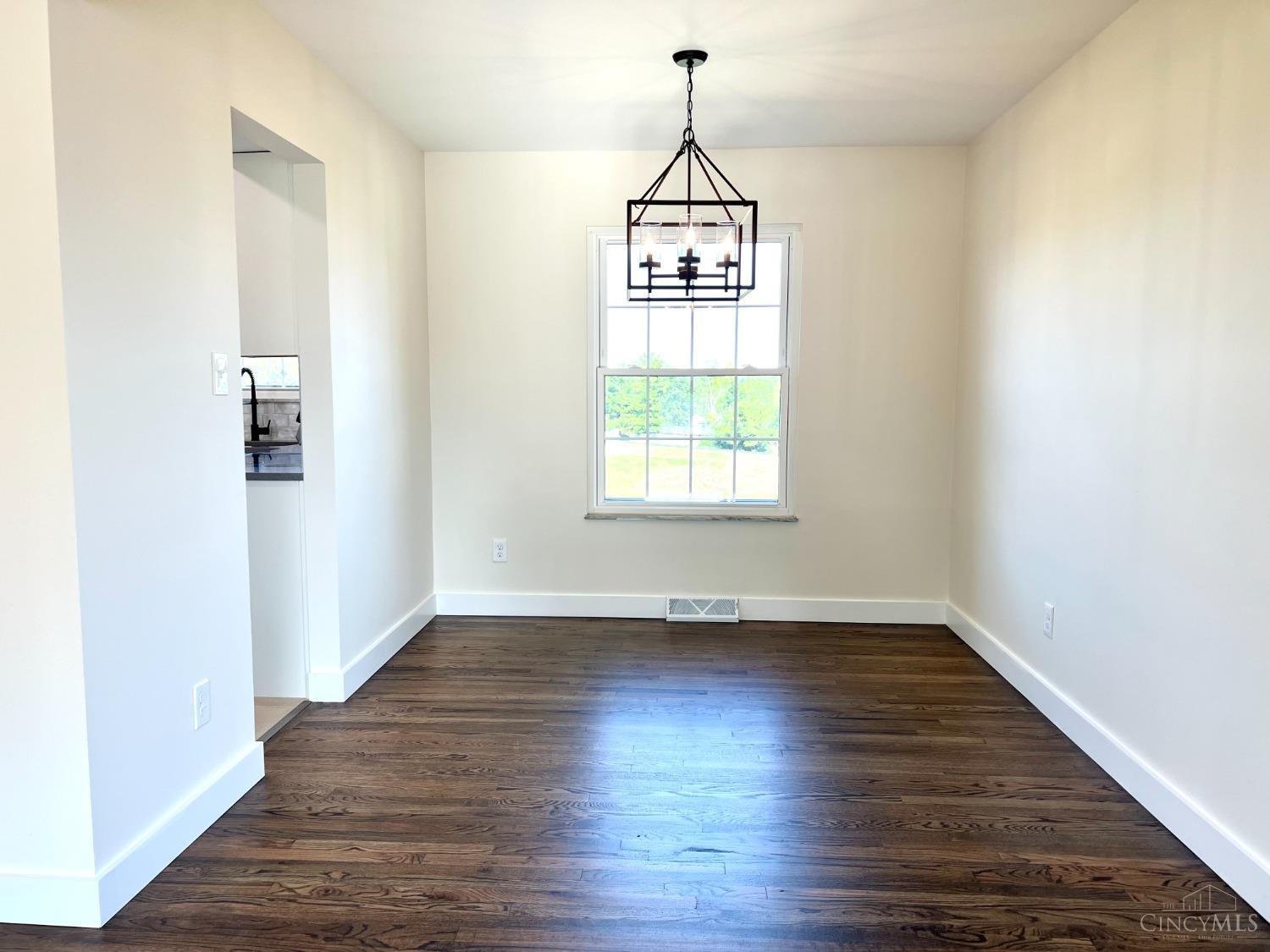 616 Waycross Road Forest Park, OH 45240 - Photo 4 of 20 Gallery Image 4