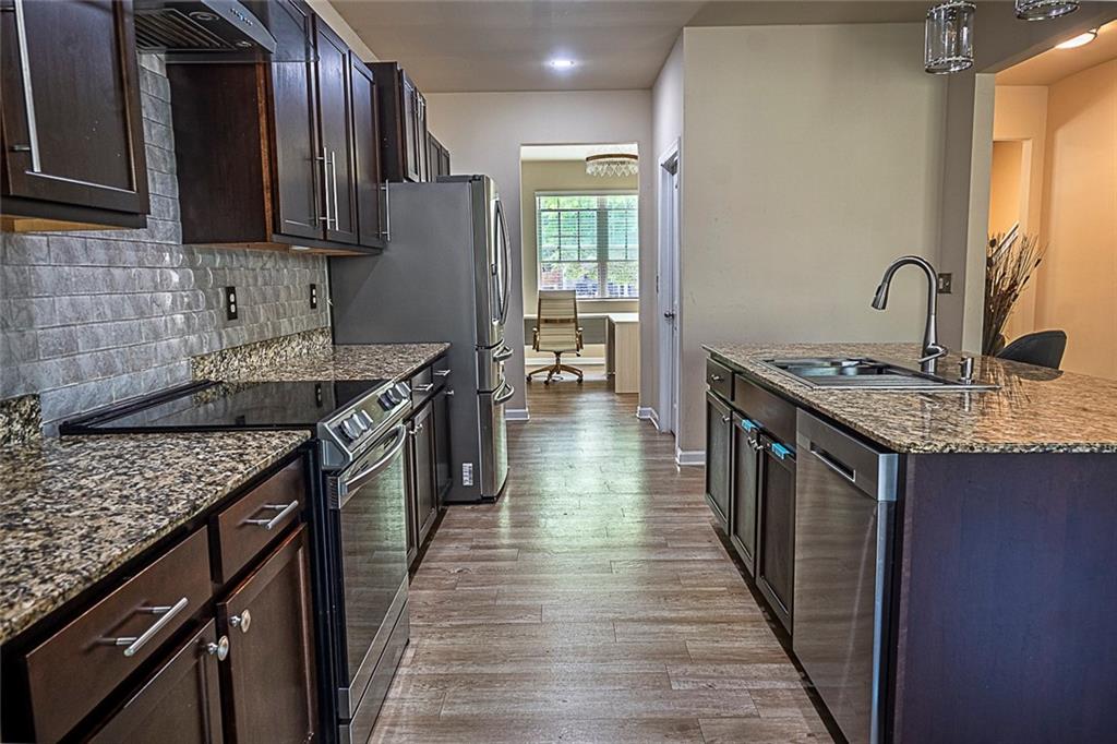 3922 Makeover Court Atlanta, GA 30349 - Photo 15 of 38