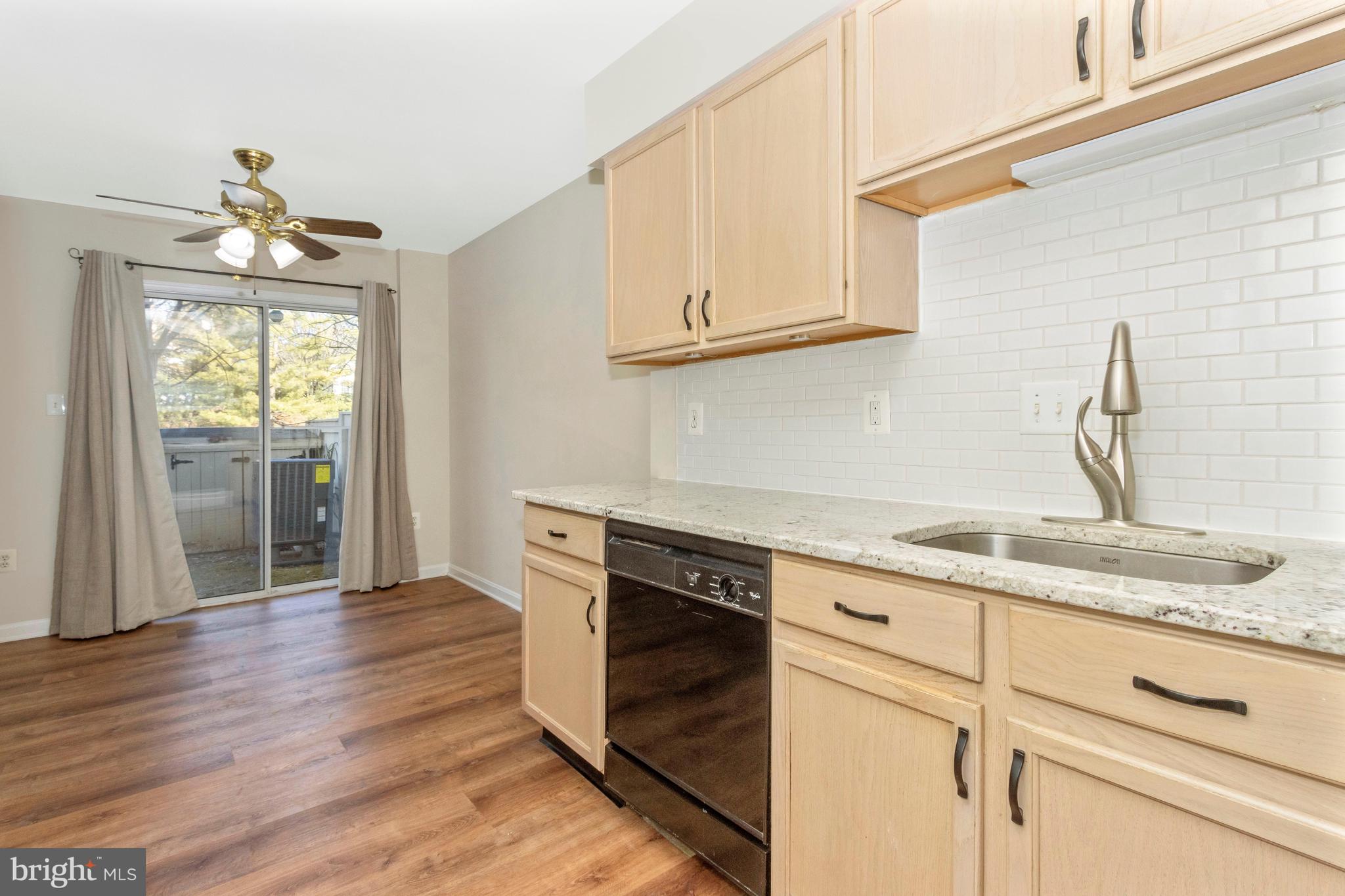 143 Heathfield Drive Frederick, MD 21702 - Photo 11 of 32 Kitchen