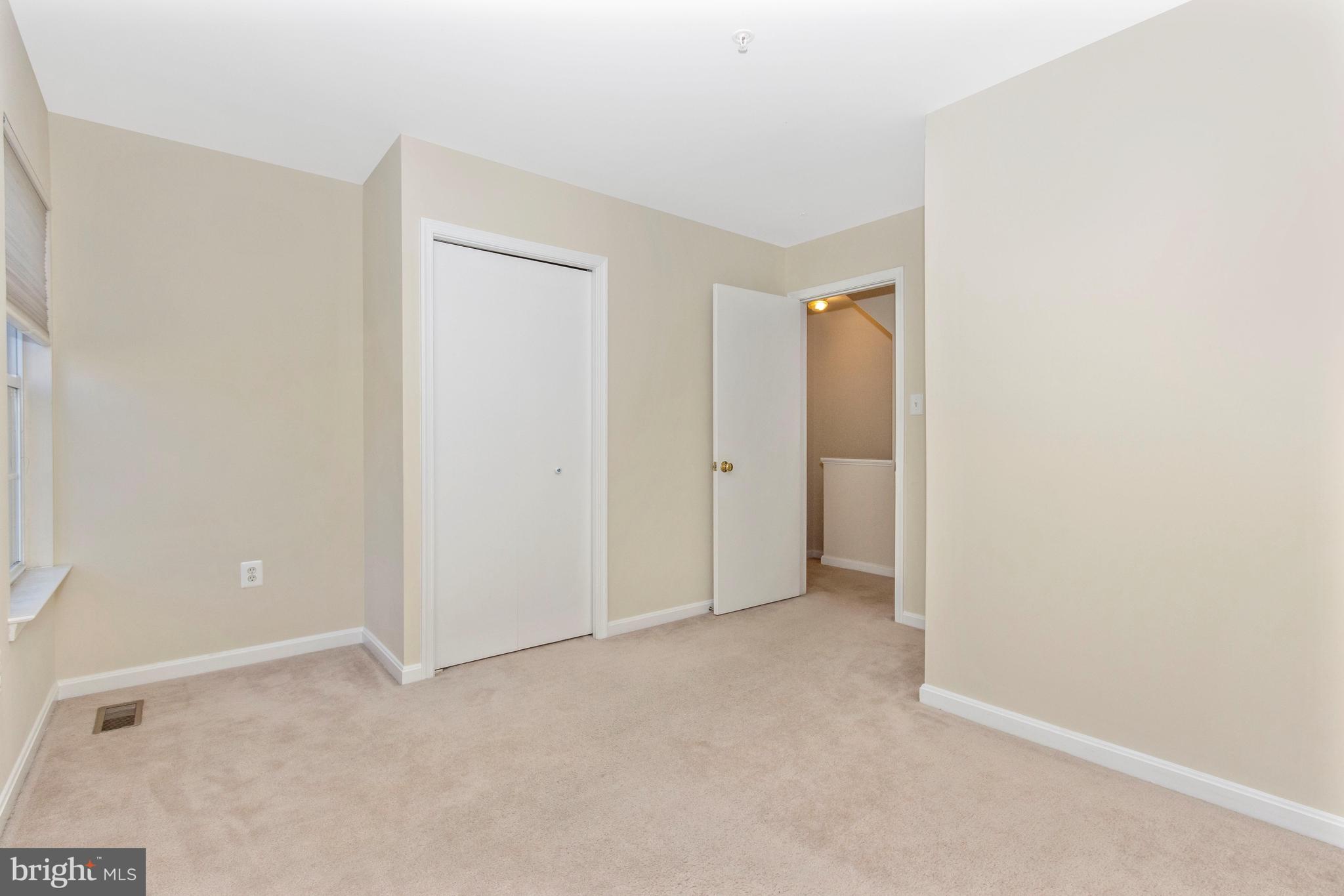 143 Heathfield Drive Frederick, MD 21702 - Photo 16 of 32 Bedroom 2