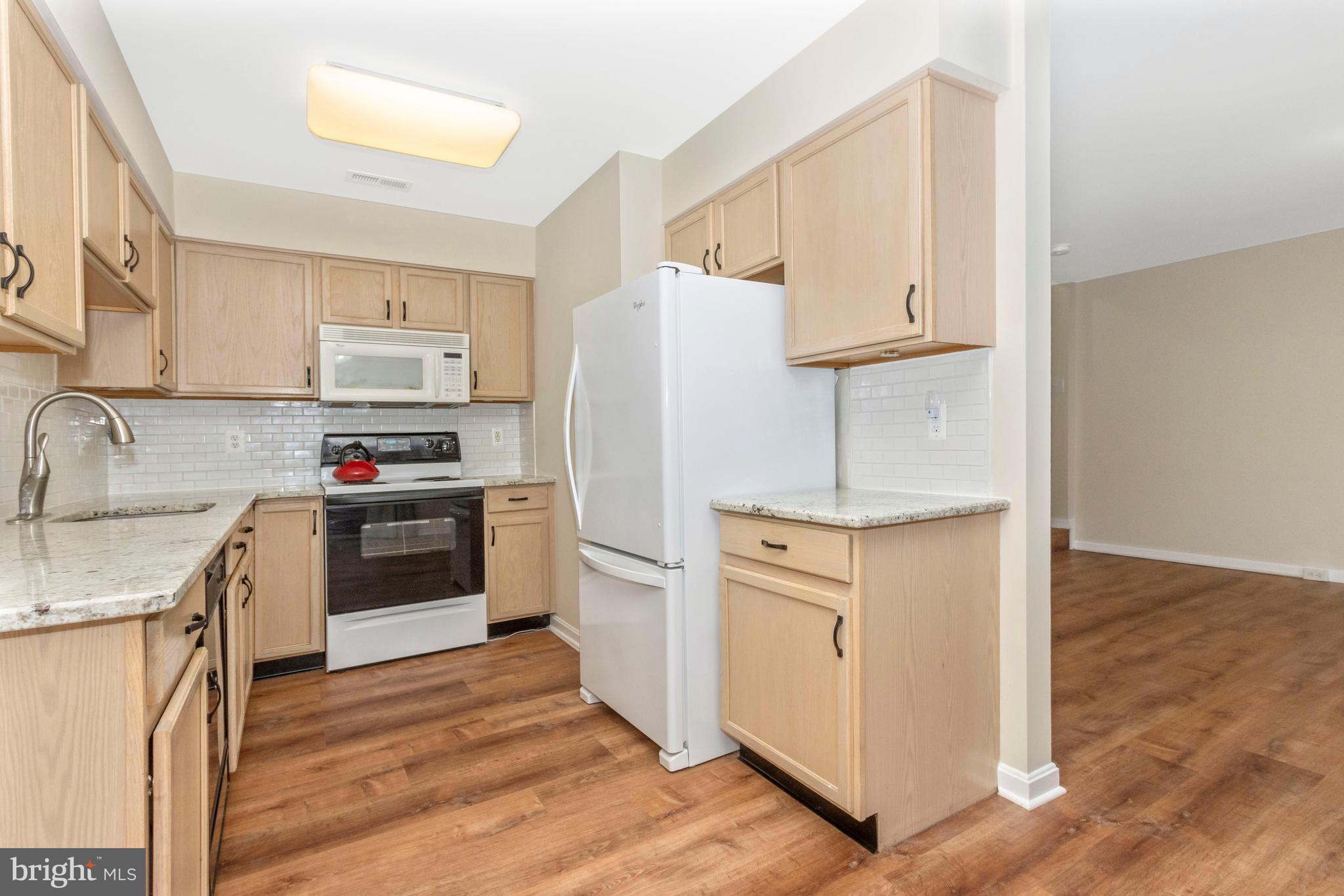143 Heathfield Drive Frederick, MD 21702 - Photo 9 of 32 Kitchen