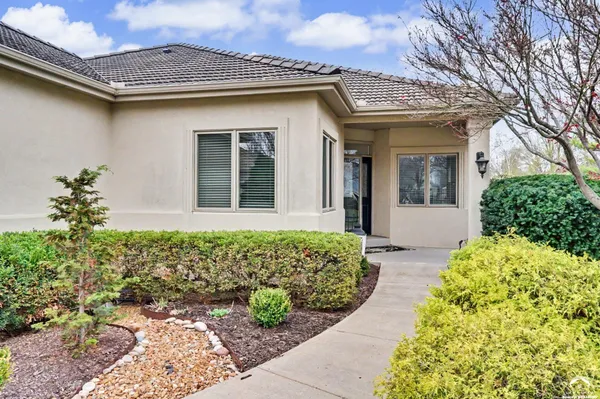 $624,900 | 5727 Villa Drive, Lawrence, KS 66047
