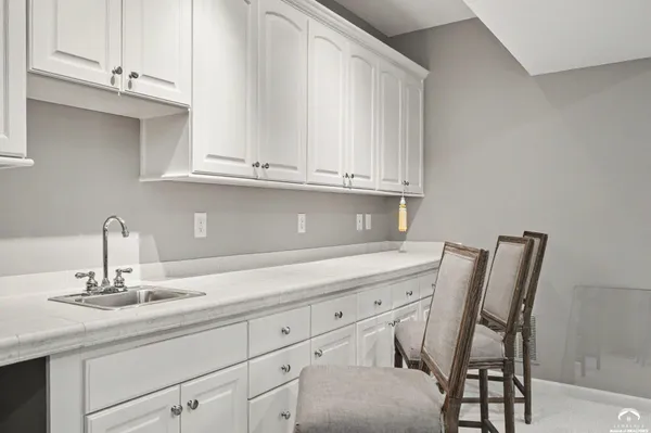 $624,900 | 5727 Villa Drive, Lawrence, KS 66047