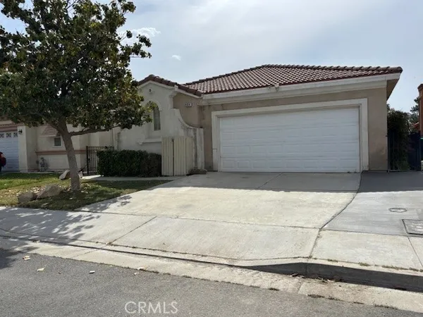 $2,600 | 904 Bergamo Avenue, San Jacinto, CA 92583