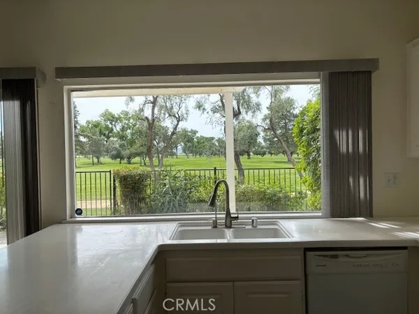 $2,600 | 904 Bergamo Avenue, San Jacinto, CA 92583