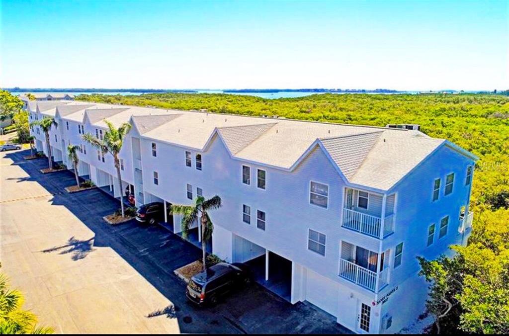 3607 East Bay Dr Unit 109  