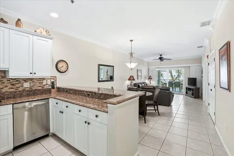$450,000 | 140 Palm Street, Unit 207, Marco Island, FL 34145