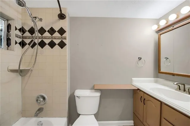 $215,000 | 1617 Elm Street Northeast, Conyers, GA 30012