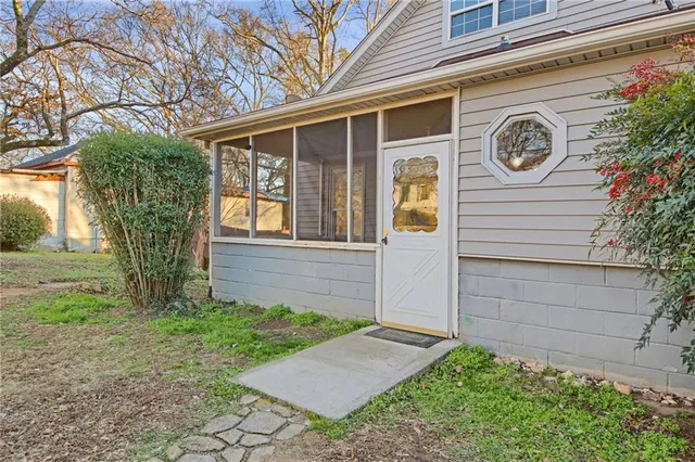 $215,000 | 1617 Elm Street Northeast, Conyers, GA 30012