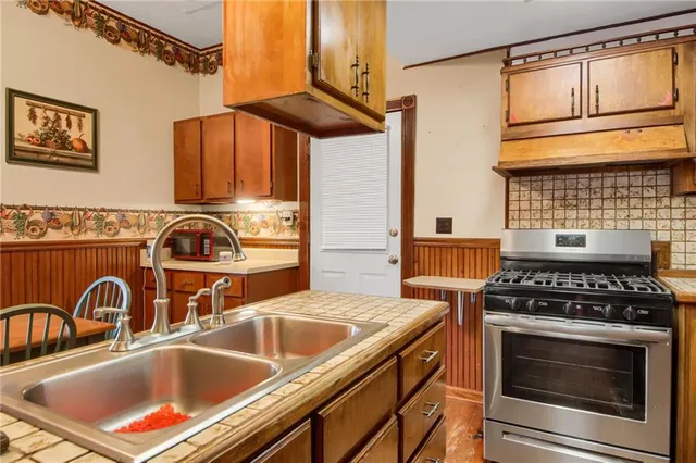 $215,000 | 1617 Elm Street Northeast, Conyers, GA 30012