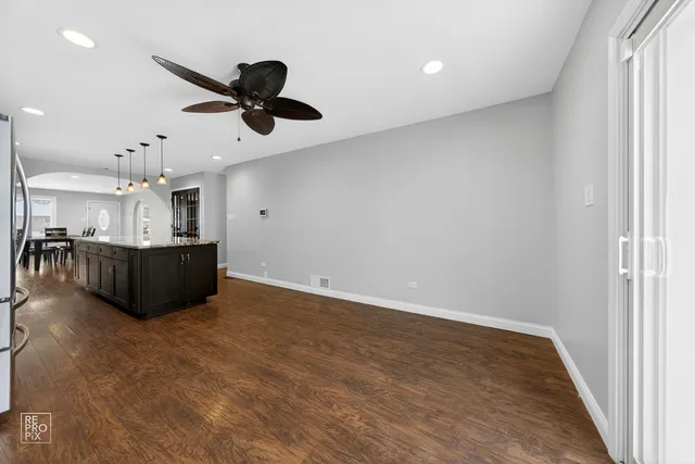 $375,500 | 7850 McVicker Avenue, Burbank, IL 60459