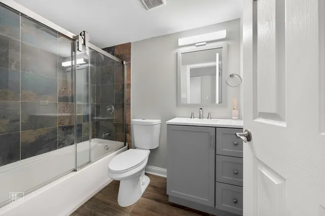 $375,500 | 7850 McVicker Avenue, Burbank, IL 60459