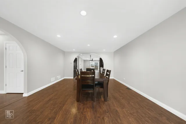 $375,500 | 7850 McVicker Avenue, Burbank, IL 60459