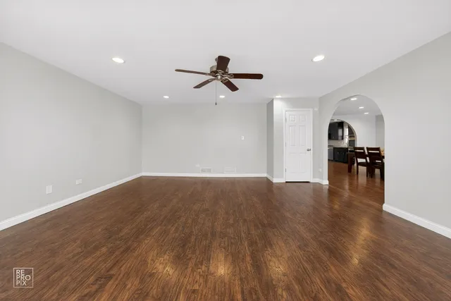 $375,500 | 7850 McVicker Avenue, Burbank, IL 60459