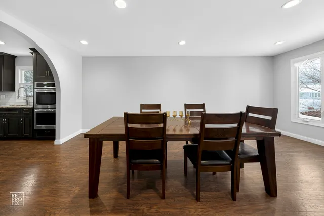 $375,500 | 7850 McVicker Avenue, Burbank, IL 60459